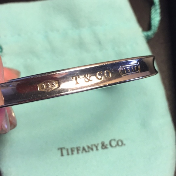 Tiffany & Co. Jewelry - Tiffany & Co. sterling silver 925, preowned,EUC